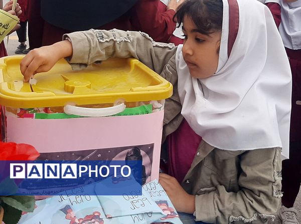 دانش‌‌آموزان دبستان دخترانه شهید علی رضایی، پیشگامان نوع‌‌دوستی