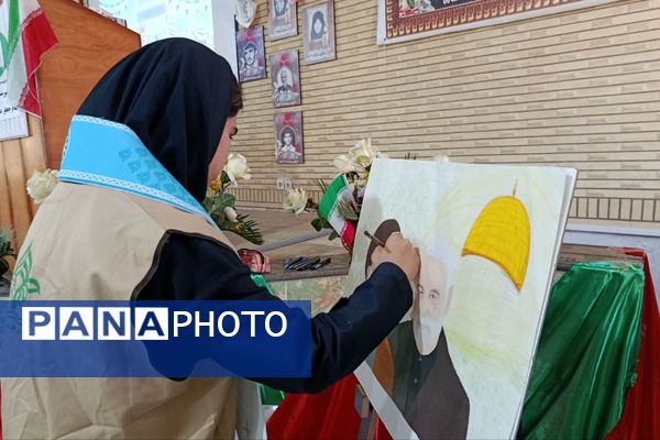همایش یاوران انقلاب و جشن مدرسه‌ای ایرانمون در شیراز