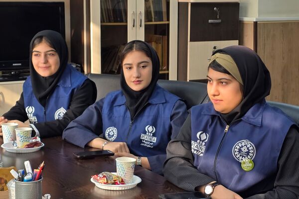 تقدیر از دانش آموز خبرنگاران فعال پانا بهارستان دو