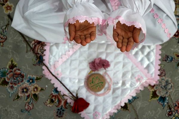 جشن فرشته‌ها، جشن بندگی 