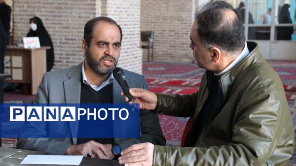 میز خدمت در نماز جمعه نیشابور 