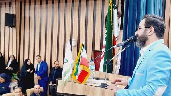مراسم تجلیل از دانش‌آموزان ممتاز مدارس شاهد استان البرز