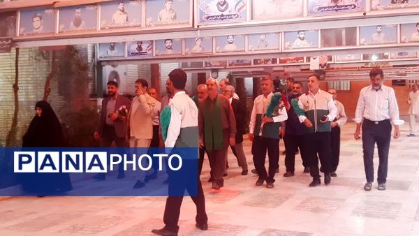 گلباران مزار شهدای سادات در قم