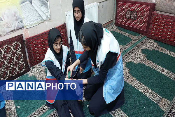 مانور زلزله در مدارس پیشوا «با شعار مدرسه ایمن، جامعه تاب آور»