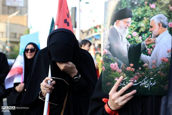 حضور وزیر آموزش و پرورش در مراسم تشییع و بدرقه رهبر شهید انقلاب