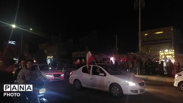 شبی پرنور در بلوار فضل نیشابور 
