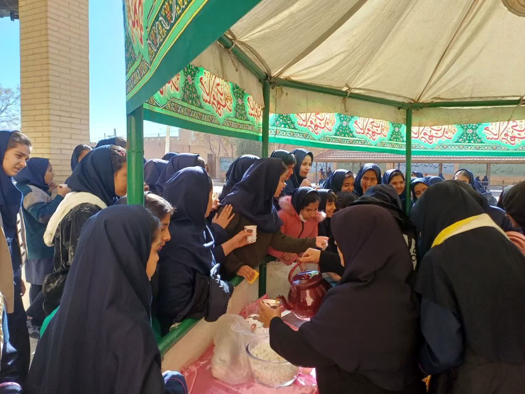 برپایی موکب حضرت فاطمه(س) در دبیرستان ام هانی