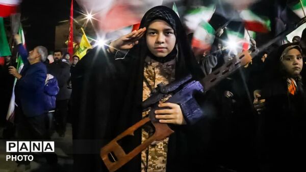 جدید میثاق مشکین‌دشتی‌ها با عمود خیمه انقلاب؛ در بیعت با آیت‌الله العظمی امام مجتبی خامنه‌ای 