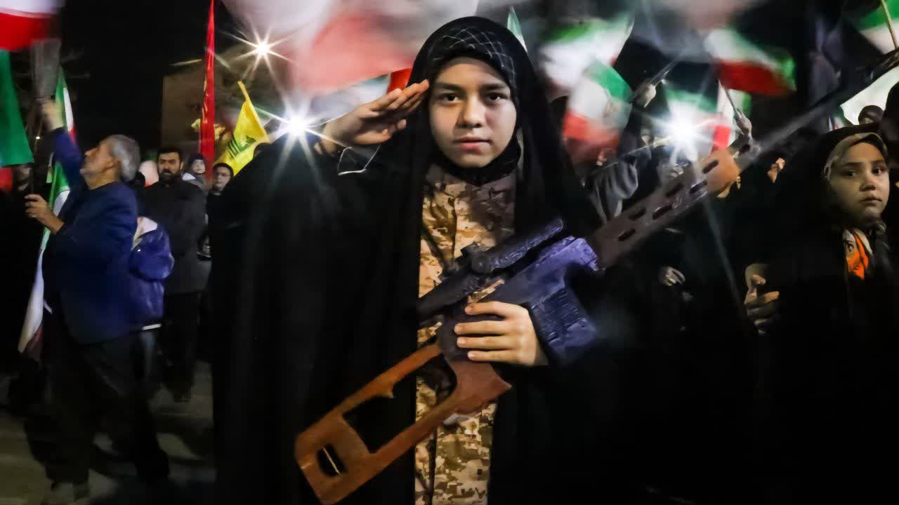 جدید میثاق مشکین‌دشتی‌ها با عمود خیمه انقلاب؛ در بیعت با آیت‌الله العظمی امام مجتبی خامنه‌ای 