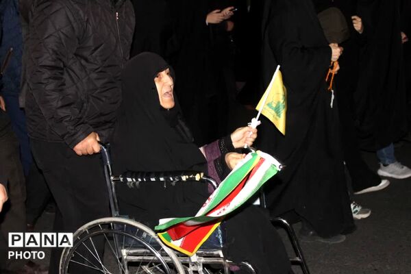 تشییع پیکر پاک جانباز سرافراز دفاع مقدس شهید حسن برزو در چهل و یکمین خروش شبانه مردم رجایی شهر کرج