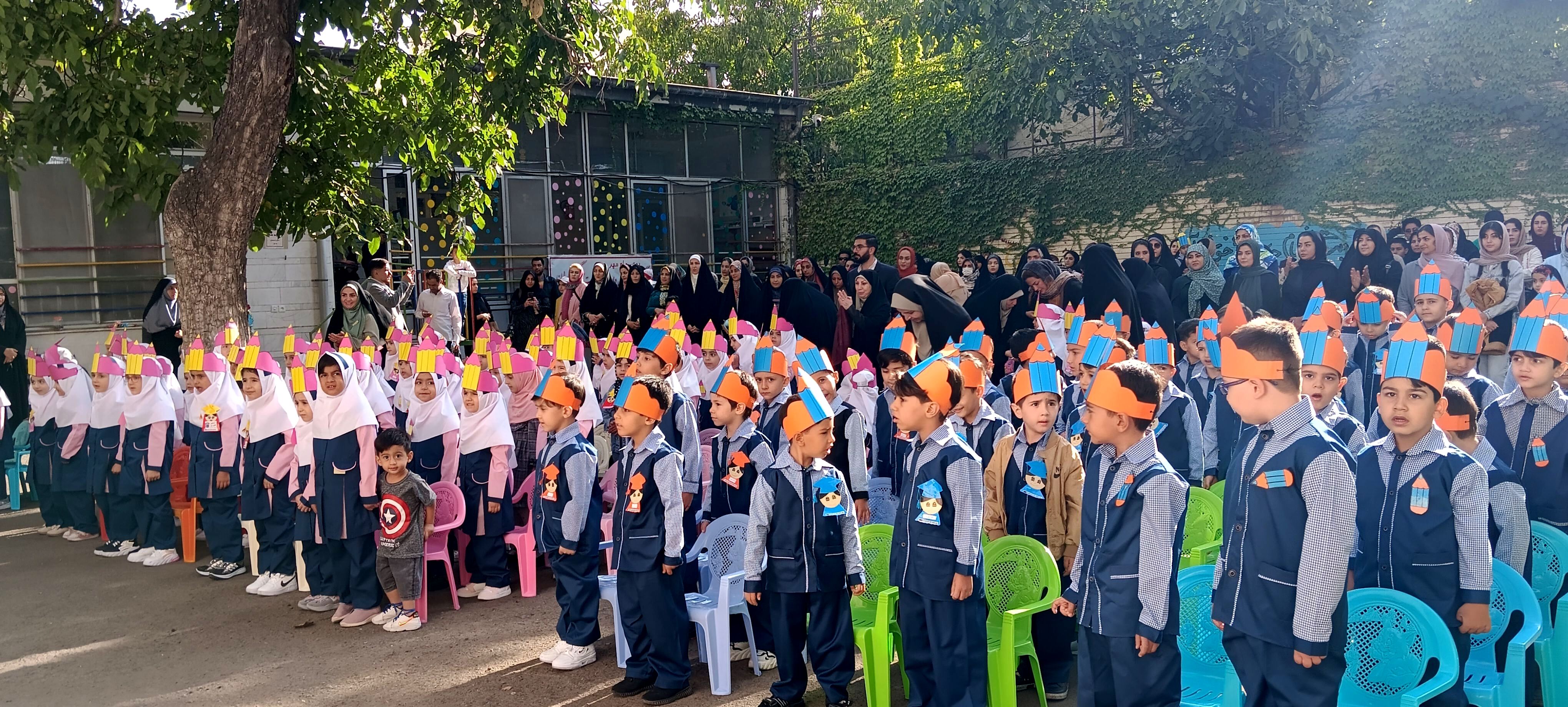 مراسم جشن غنچه‌ها در زنجان