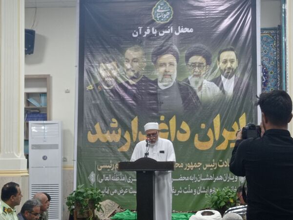برگزاری محفل انس با قرآن‌کریم در بندرخمیر به نیابت از شهدای‌ خدمت