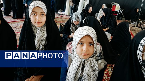 حضور دانش آموزان در نماز جمعه کاشمر