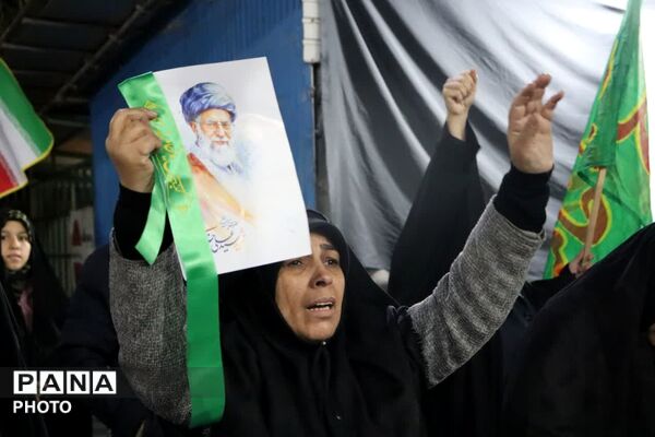 تجمع فرهنگیان البرز در بیعت با سومین رهبر انقلاب اسلامی 