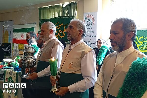 جشن میلاد حضرت زینب(س) با حضور خادمان رضوی