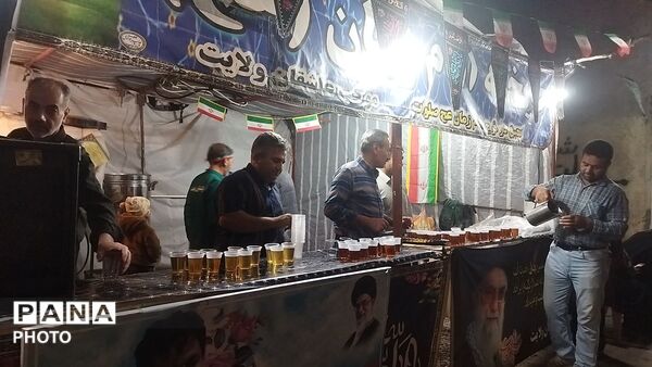 چایخانه امام زمان (عج) برای پنجاه و سومین شب میزبان مردم نیشابور شد 