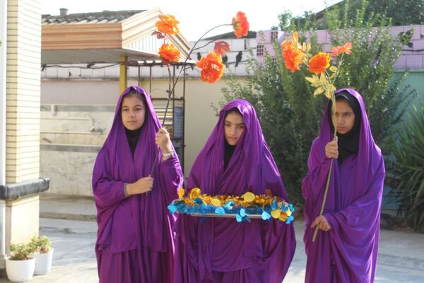 مشق همدلی در گلوگاه 