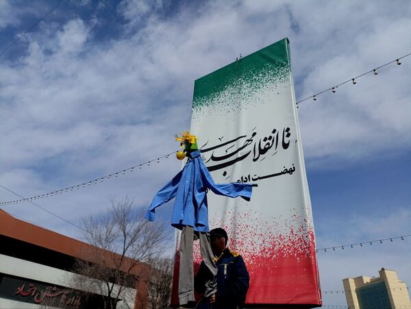 ۲۲ بهمن؛ خیابان‌ها صحنه تجدید بیعت ملت با آرمان‌های انقلاب
