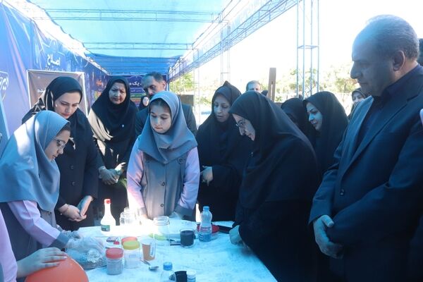 نمایشگاه طرح‌های ارتقا کیفیت آموزش در مقطع ابتدایی استان آذربایجان شرقی با حضور معاون وزیر 
