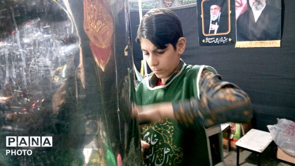 گذری بر سقاخانه قمر بنی هاشم در چهل و پنجمین شب از اجتماعات مردمی 