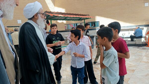 راهپیمایی مردم ولایتمدار شهرستان ورامین در محکومیت رژیم صهیونسیتی 