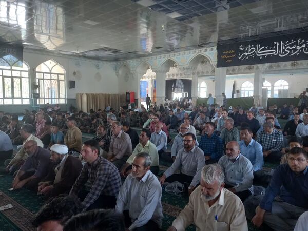 نماز جمعه ای متفاوت با بوی خون خبرنگاران شهید