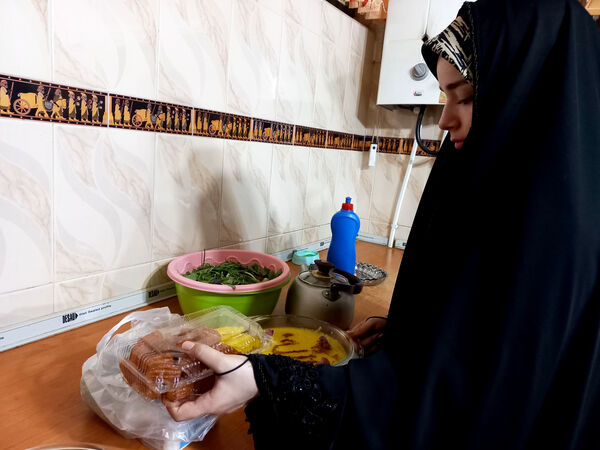 دیدار دانش‌آموزان انجمن اسلامی دبیرستان فاطمه الزهرا با همسر شهید علیرضا جمیلی شیروان