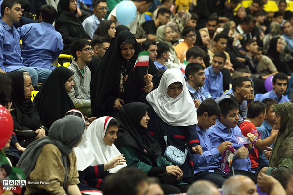 جشن «از خواستن تا توانستن»