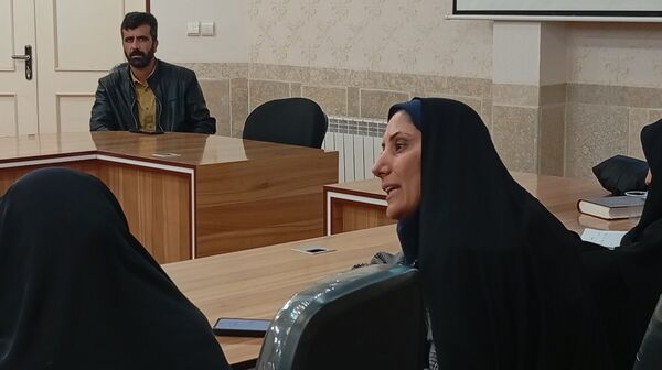 جلسه بررسی عملکرد و کیفیت آموزشی مدارس شهرستان بن با حضور مسئولان استانی