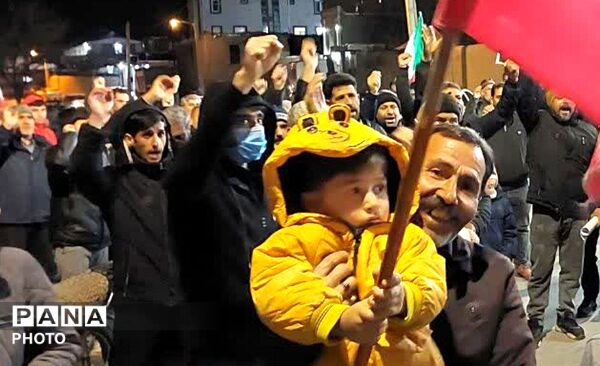 بیعت با رهبر جدید انقلاب در شهر ازندریان