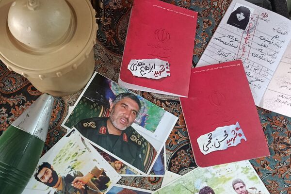 گرامیداشت یاد شهیدان در کلاس‌های دبستان بعثت۲ شهریار
