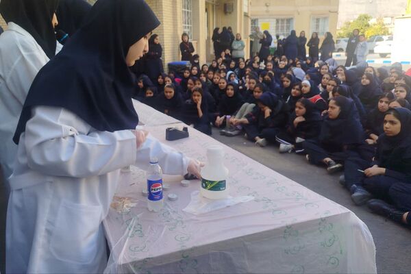 دانش‌آموزان با دستان خود، اسرار علم را گشودند