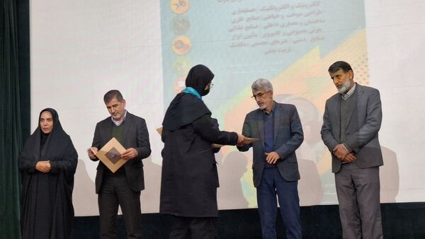 اختتامیه نمایشگاه شهید محمودی پارسا در استان البرز