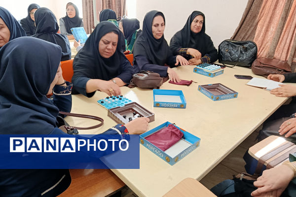 برگزاری کارگاه آموزشی ویژه مربیان پیشتاز ناحیه ۴ شیراز 