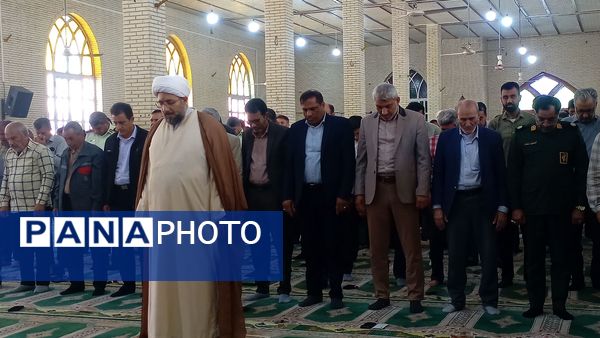 تقدیر از برگزیدگان مسابقات فرهنگی هنری حاجی‌آباد