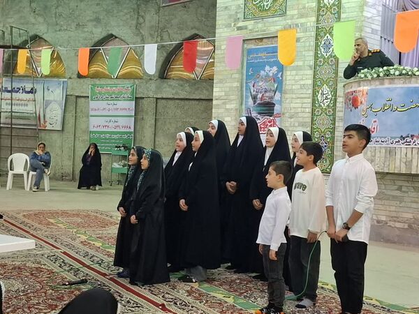 جشنواره سرودخوانی به‌مناسبت هفته دفاع مقدس