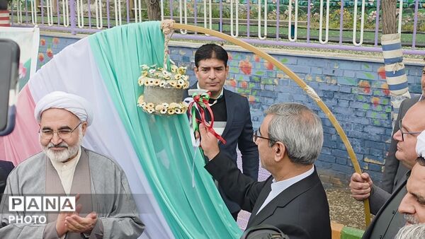 زنگ سپاس معلم در خراسان رضوی نواخته شد