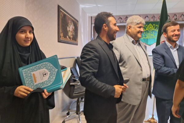 جلسه هم اندیشی و تجلیل از خبرنگاران پانا در شیراز 