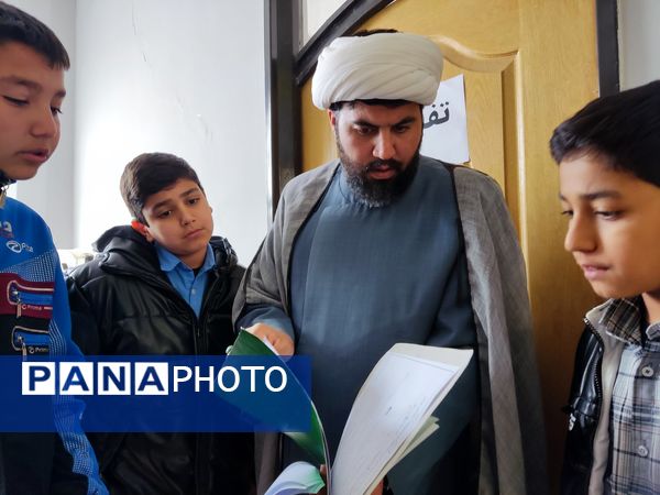 بارگزاری مسابقات قرآن رشته‌های پژوهشی پسران در شهرستان مه‌ولات