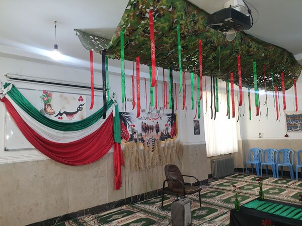 مراسم تشییع پیکر شهید گمنام در مدرسه علامه طباطبایی منطقه پردیس