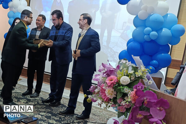تقدیر از سفیران سلامت خراسان شمالی 