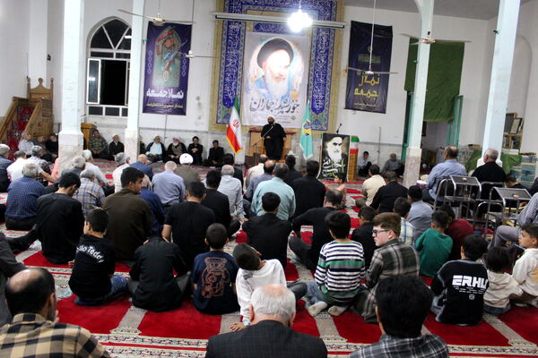 برگزاری مراسم گرامیداشت سالگرد ارتحال امام خمینی (ره) در شهر درق