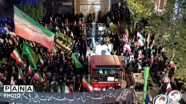 اجتماع مردمی بیعت با رهبر انقلاب در نیشابور 