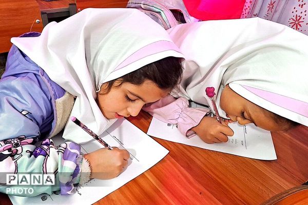 اجرای طرح واقعیت مجازی VR درس فارسی در دبستان ستایش