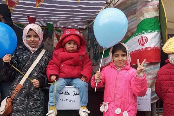 راهپیمایی یوم‌الله ۲۲بهمن در کرمانشاه 