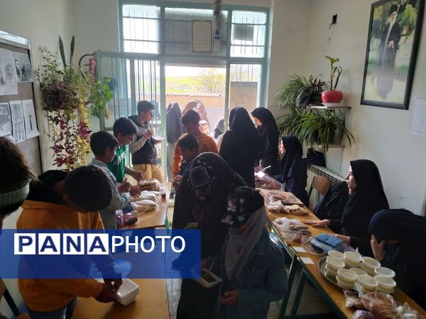 برگزاری بازارچه دانش‌آموزی در مدرسه امیرکبیر ایجرود