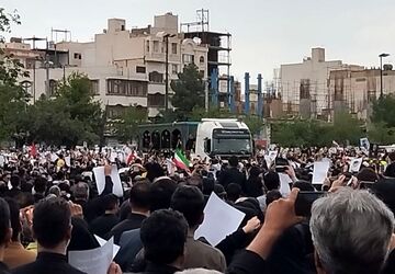 مرد خراسانی به وطن بازگشت