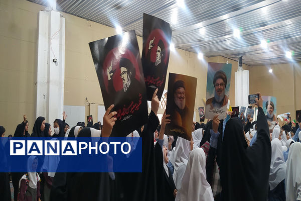 تجمع دانش‌آموزی شهرستان پیشوا در راستای محکومیت جنایات رژیم صهیونیستی اسرائیل