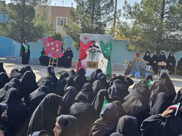 تشییع باشکوه شهید گمنام درسطح مدارس مه ولات
