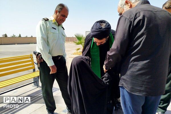 طنین نوای «لبیک یا حسین» در مراسم شیرخوارگان حسینی